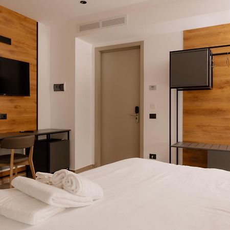 Belladonna Hotel Pedara Eksteriør billede